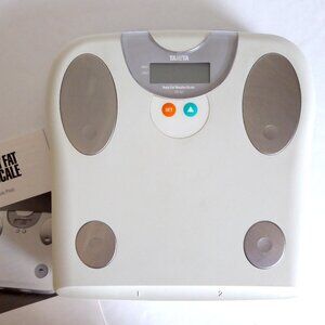 TANITA BRAND BODY FAT MONITOR & DIGITAL SCALE (PRE-OWNED & TESTED) #TBF-621